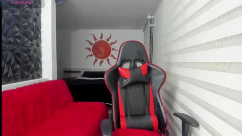 Snapshot of gwyneth_paltrow chatting on 12, 2, 2025 online show from 12, 2, 2025