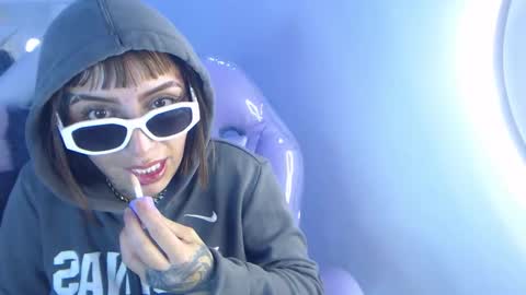 Snapshot of gyal_8_ chatting on 25, 10, 2025 gyal_8_ online show from 25, 10, 2025