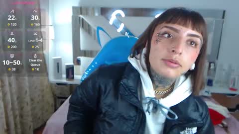 Snapshot of gyal_8_ chatting on 15, 11, 2025 gyal_8_ online show from 15, 11, 2025