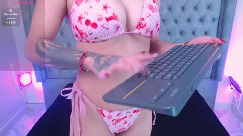Snapshot of gyal_smith chatting on 25, 4, 2026 Gyal Smith online show from 25, 4, 2026