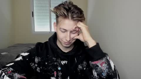 Snapshot of gym_alpha chatting on 17, 12, 2024 Oliver online show from 17, 12, 2024