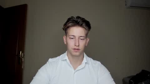 Snapshot of gym_alpha chatting on 13, 1, 2025 Oliver online show from 13, 1, 2025