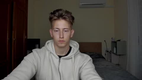 Snapshot of gym_alpha chatting on 17, 2, 2025 Oliver online show from 17, 2, 2025