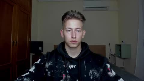 Snapshot of gym_alpha chatting on 3, 3, 2025 Oliver online show from 3, 3, 2025