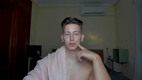 Snapshot of gym_alpha chatting on 4, 3, 2025 Oliver online show from 4, 3, 2025