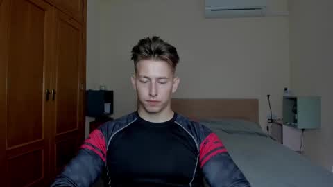 Snapshot of gym_alpha chatting on 6, 3, 2025 Oliver online show from 6, 3, 2025