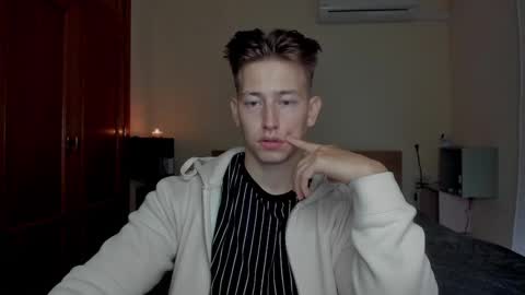 Snapshot of gym_alpha chatting on 8, 3, 2025 Oliver online show from 8, 3, 2025