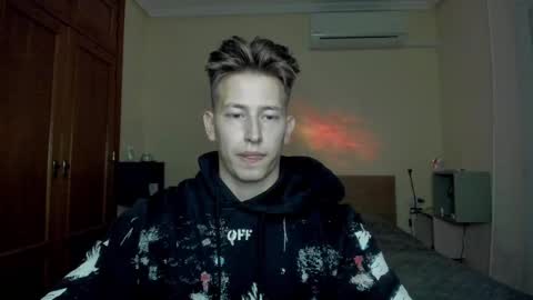 Snapshot of gym_alpha chatting on 9, 3, 2025 Oliver online show from 9, 3, 2025