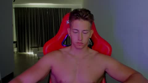 Snapshot of gym_alpha chatting on 8, 11, 2025 Oliver online show from 8, 11, 2025