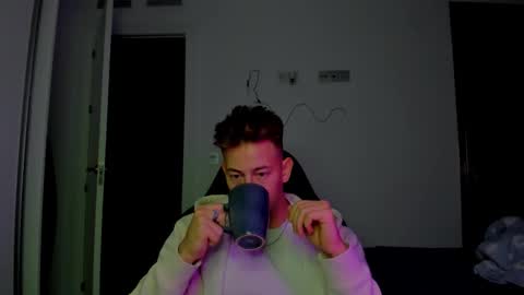 Snapshot of gym_alpha chatting on 2, 2, 2026 Oliver online show from 2, 2, 2026