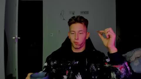 Snapshot of gym_alpha chatting on 4, 2, 2026 Oliver online show from 4, 2, 2026