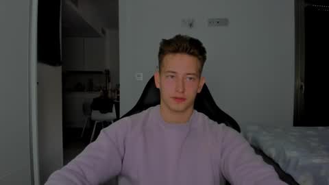 Snapshot of gym_alpha chatting on 10, 3, 2026 Oliver online show from 10, 3, 2026