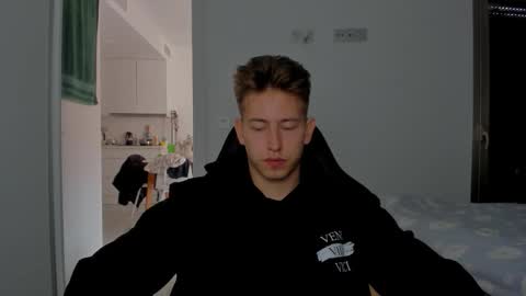 Snapshot of gym_alpha chatting on 11, 3, 2026 Oliver online show from 11, 3, 2026