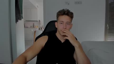 Snapshot of gym_alpha chatting on 12, 3, 2026 Oliver online show from 12, 3, 2026