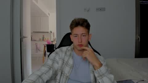 Snapshot of gym_alpha chatting on 13, 3, 2026 Oliver online show from 13, 3, 2026