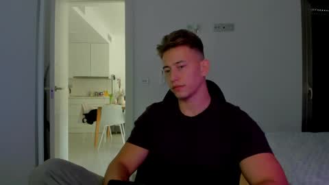 Snapshot of gym_alpha chatting on 16, 3, 2026 Oliver online show from 16, 3, 2026