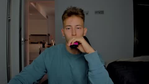 Snapshot of gym_alpha chatting on 28, 3, 2026 Oliver online show from 28, 3, 2026