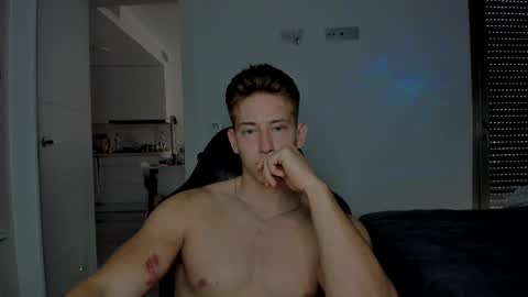 Snapshot of gym_alpha chatting on 14, 4, 2026 Oliver online show from 14, 4, 2026