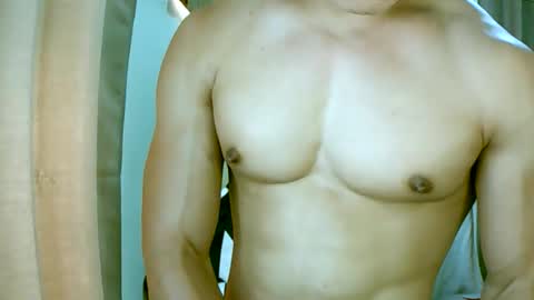 Snapshot of gymnasmenos chatting on 16, 3, 2026 AJ online show from 16, 3, 2026