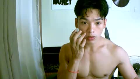 Snapshot of gymnasmenos chatting on 29, 3, 2026 AJ online show from 29, 3, 2026