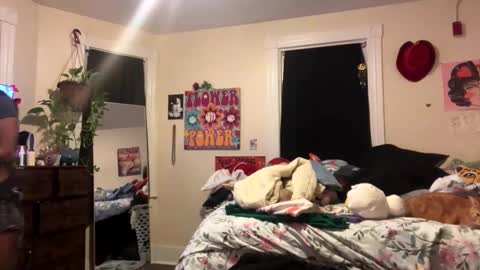 h9neybunny2000 online show from 1, 3, 2025