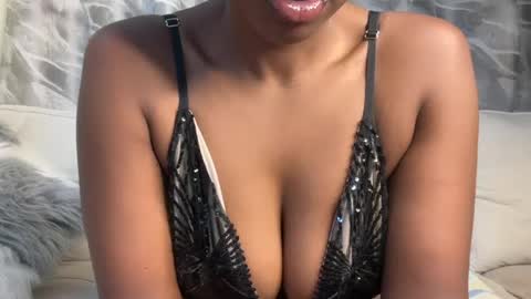 Snapshot of h_o_t_goddess chatting on 25, 6, 2026 h_o_t_goddess online show from 25, 6, 2026