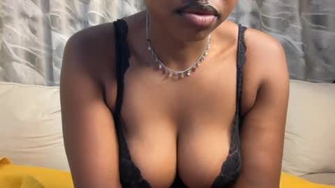 Snapshot of h_o_t_goddess chatting on 12, 7, 2026 h_o_t_goddess online show from 12, 7, 2026