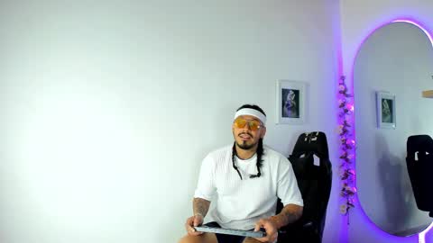 hache222 online show from 18, 2, 2025