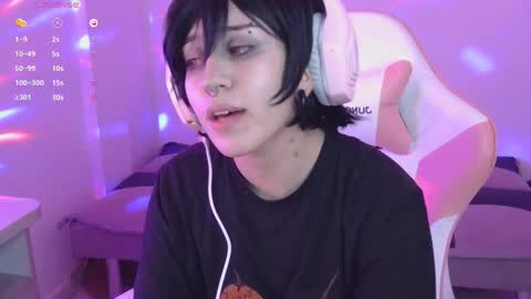 Snapshot of hachiko_love chatting on 4, 12, 2025 Hachiko online show from 4, 12, 2025