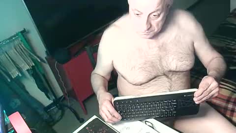 Snapshot of hacknoob62 chatting on 13, 11, 2025 hacknoob62 online show from 13, 11, 2025