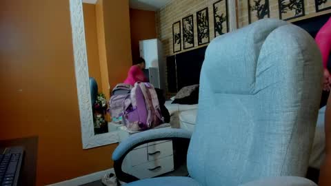 Snapshot of hadelyn_lee chatting on 2, 4, 2026 hadelyn_lee online show from 2, 4, 2026