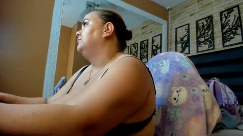 Snapshot of hadelyn_lee chatting on 21, 4, 2026 hadelyn_lee online show from 21, 4, 2026