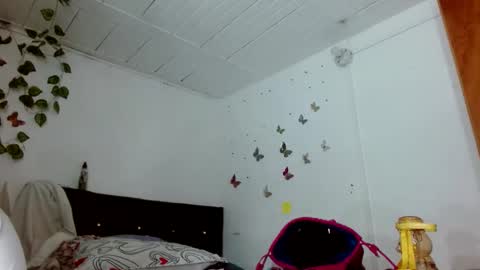 hader_wild21 online show from 6, 2, 2025