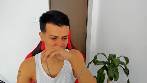 Snapshot of hades_horny_ chatting on 4, 4, 2026 hades_horny_ online show from 4, 4, 2026