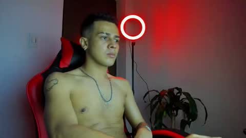 Snapshot of hades_horny_ chatting on 9, 4, 2026 hades_horny_ online show from 9, 4, 2026