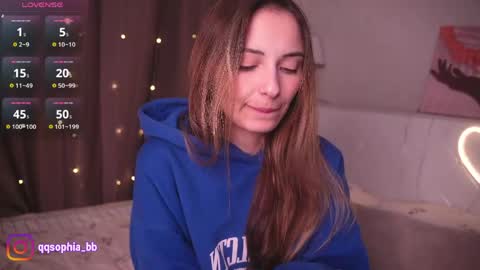 Snapshot of hadleynichols chatting on 15, 5, 2026 Hi Im Rebecca Glad to see you in my room PVT is open online show from 15, 5, 2026