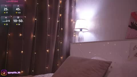 Snapshot of hadleynichols chatting on 21, 5, 2026 Hi Im Rebecca Glad to see you in my room PVT is open online show from 21, 5, 2026