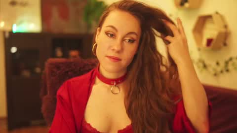 hahayessihaveone online show from 18, 12, 2024