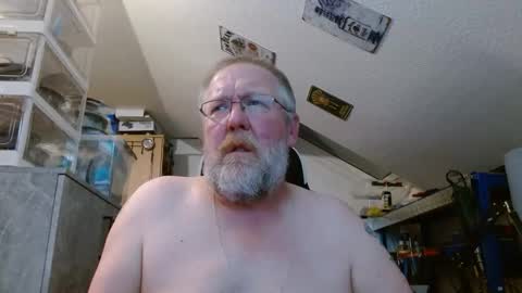 Snapshot of haiflosse chatting on 29, 5, 2026 haiflosse online show from 29, 5, 2026