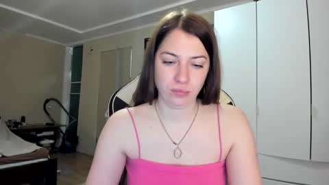 Snapshot of hailey_beauty chatting on 5, 5, 2026 Sk pe Anya388109 online show from 5, 5, 2026