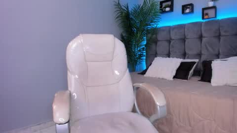 Snapshot of hailey_bieber_ chatting on 13, 2, 2026 hailey_bieber_ online show from 13, 2, 2026