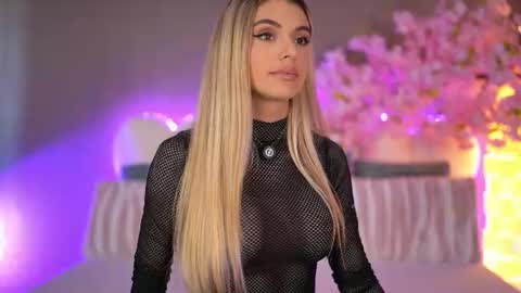 Snapshot of hailey_madow chatting on 17, 7, 2026 Hailey online show from 17, 7, 2026