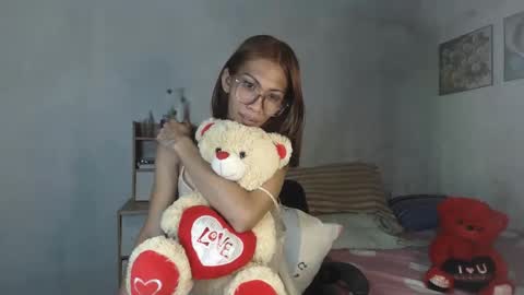 Snapshot of hailey_sweetcum77 chatting on 13, 2, 2026 hailey_sweetcum77 online show from 13, 2, 2026