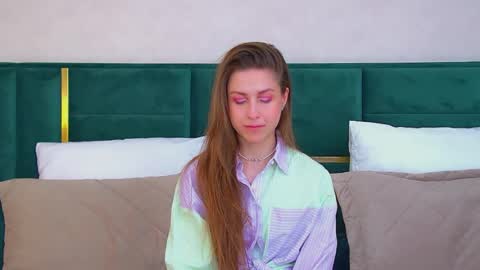 Snapshot of haileyarden chatting on 14, 7, 2026 Hailey online show from 14, 7, 2026
