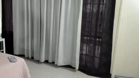 Snapshot of haileyduke chatting on 12, 10, 2025 Hailey online show from 12, 10, 2025