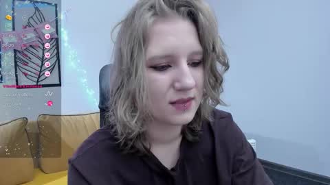 Snapshot of haileyfoxy chatting on 6, 2, 2026 Hailey online show from 6, 2, 2026