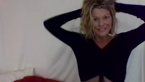 Snapshot of haileys123 chatting on 4, 12, 2024 Hailey online show from 4, 12, 2024