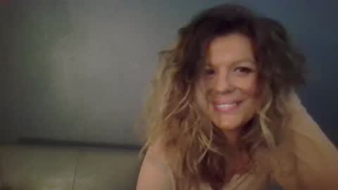 Hailey online show from 13, 12, 2025