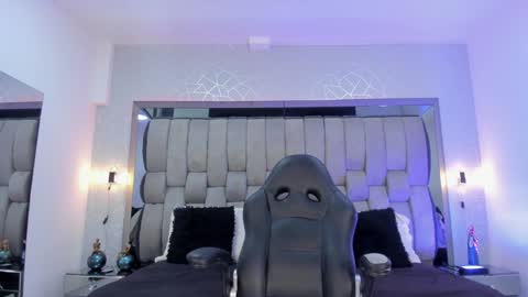 Snapshot of hailybairen chatting on 4, 12, 2024  Haily Bairen online show from 4, 12, 2024