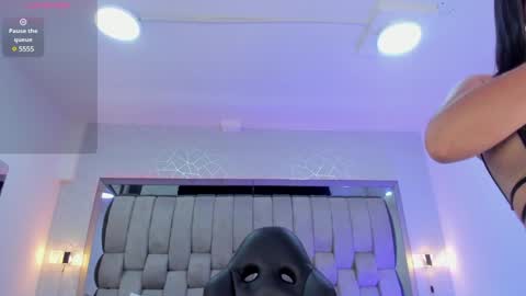Snapshot of hailybairen chatting on 11, 1, 2025  Haily Bairen online show from 11, 1, 2025